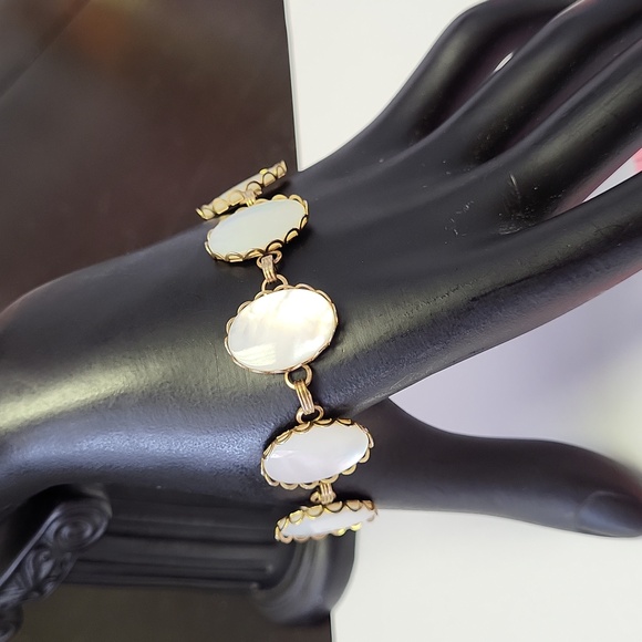 Vintage costume bracelet - Picture 1 of 4